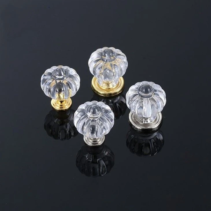 acrylic drawer handles (5)